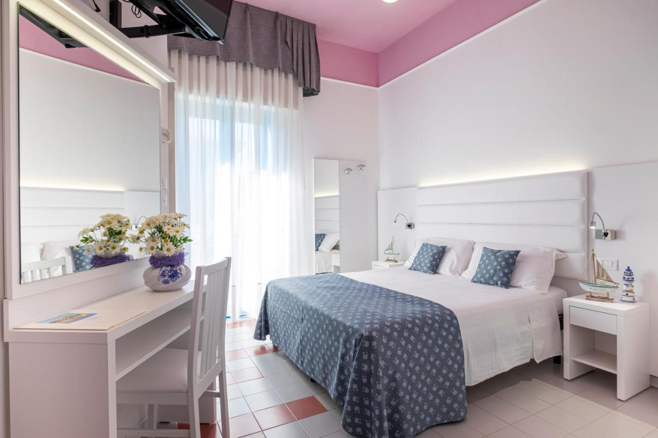 Hotel Eliseo Bellaria-Igea Marina Eksteriør billede